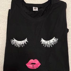 Eyelash and lips t-shirt